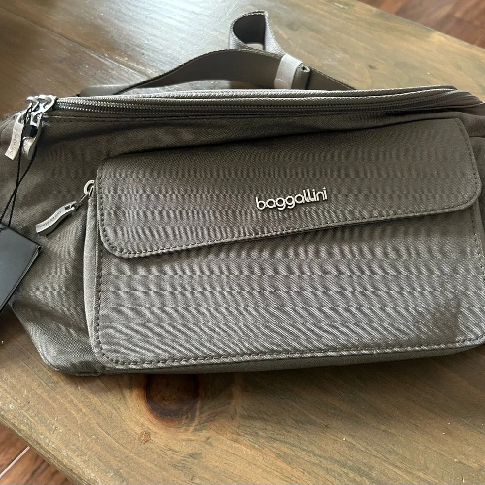 Baggallini Modern Everywhere Waistpack Sling - Picture 3 of 4